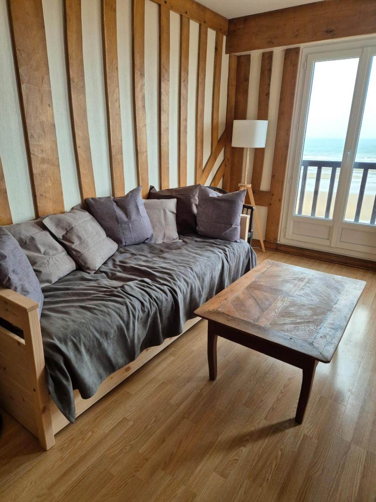 Appartement Vue Mer Cabourg Exteriör bild